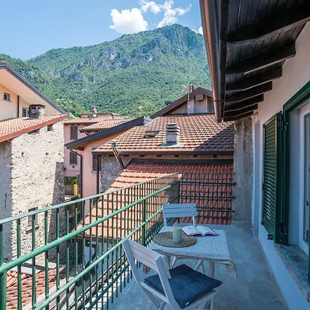 Daire Guesthost - Charming 3-story Lakefront