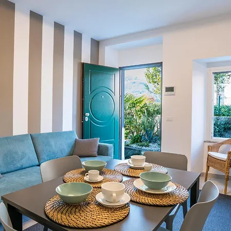 شقة Guesthost - Charming 3-story Lakefront